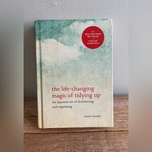 Book / The Life Changing Magic of Tidying Up